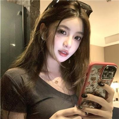 那年，我们爱得闪闪发亮